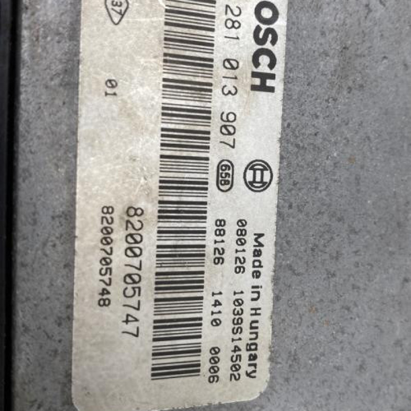 Calculateur moteur RENAULT GRAND SCENIC 2 Photo n°2