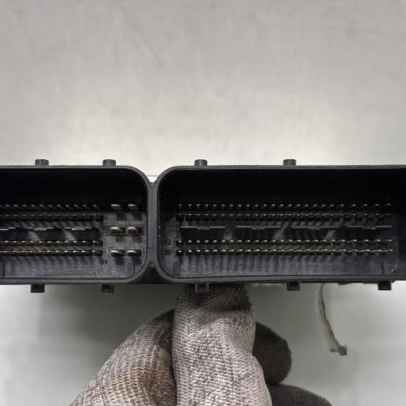 Calculateur moteur HYUNDAI I 20 1 Photo n°3