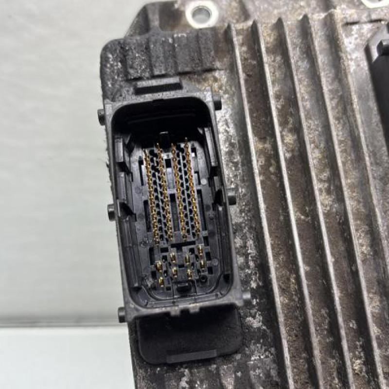 Calculateur moteur OPEL MERIVA A Photo n°4