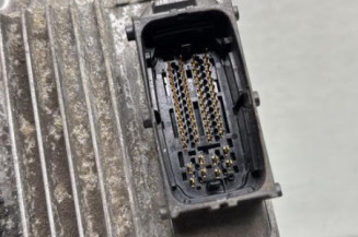 Calculateur moteur OPEL MERIVA A