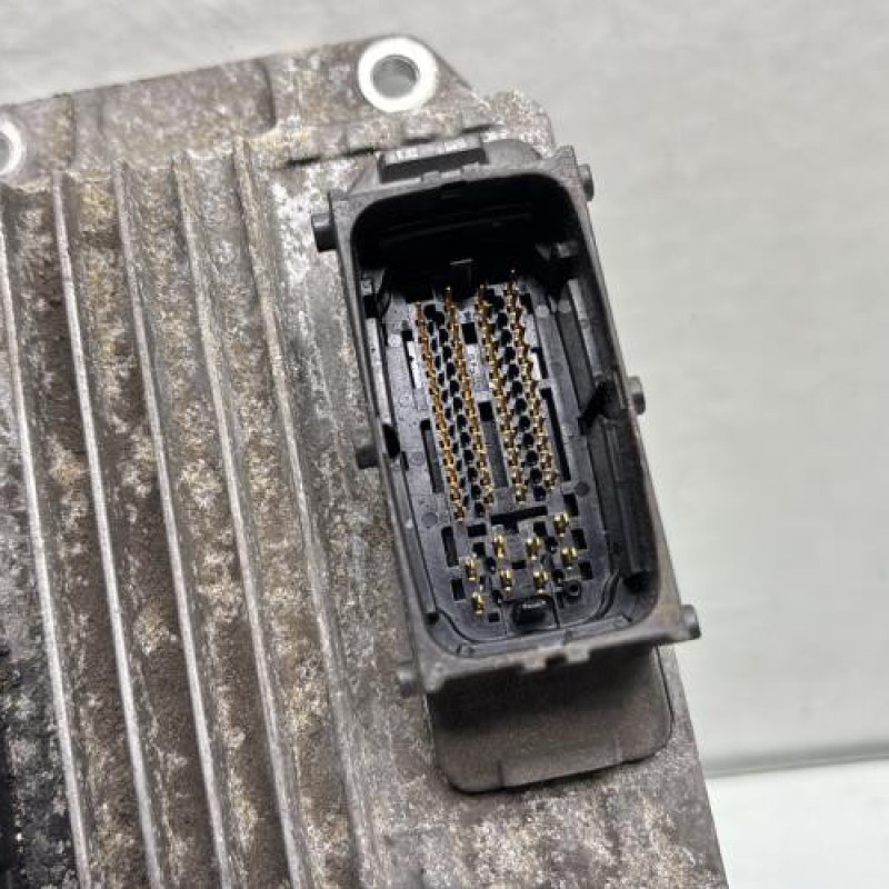 Calculateur moteur OPEL MERIVA A Photo n°5