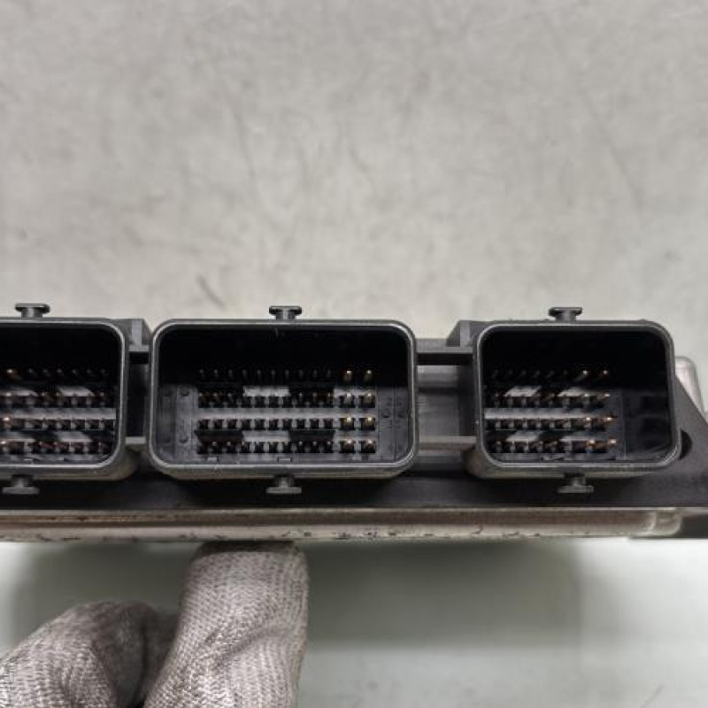 Calculateur moteur CITROEN C5 2 Photo n°3