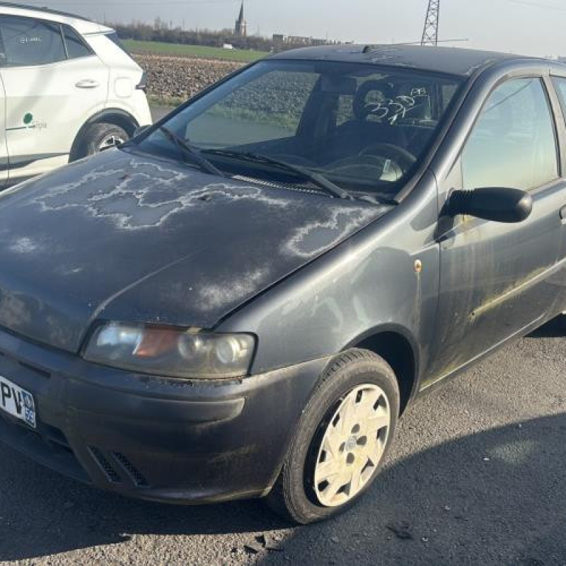 Aile avant gauche FIAT PUNTO 2 Photo n°5