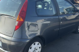 Aile avant gauche FIAT PUNTO 2