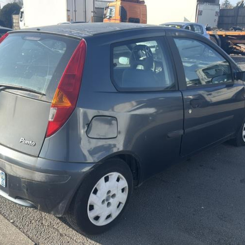 Aile avant gauche FIAT PUNTO 2 Photo n°7