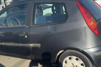 Aile avant gauche FIAT PUNTO 2