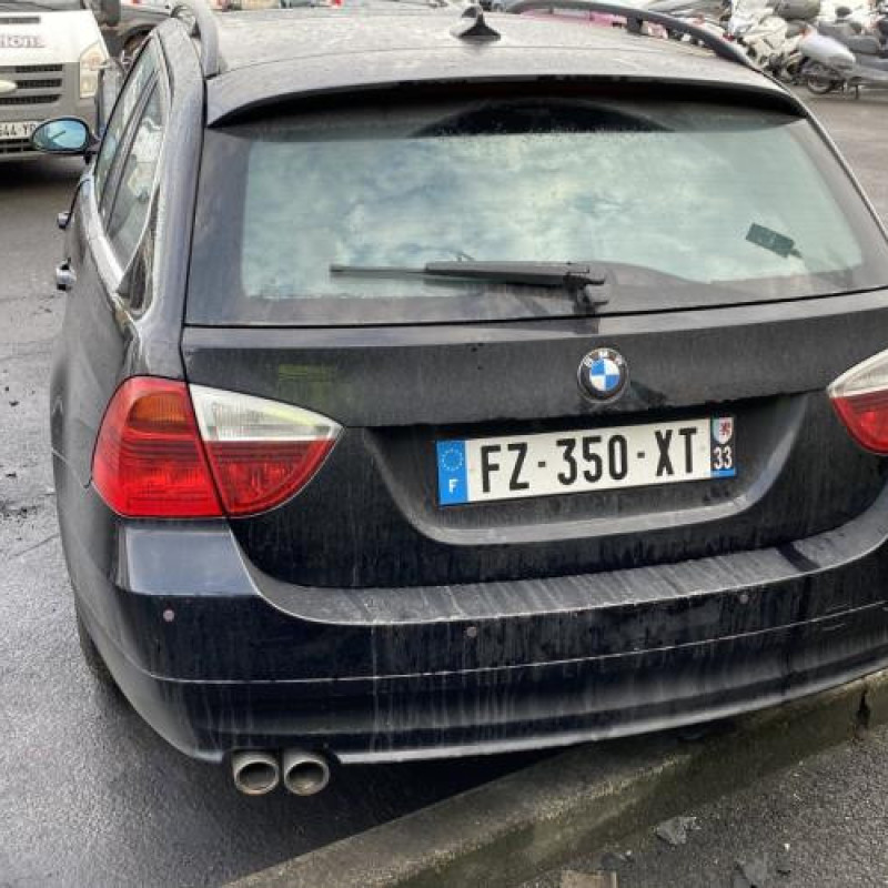 Aile avant gauche BMW SERIE 3 E91 Photo n°9