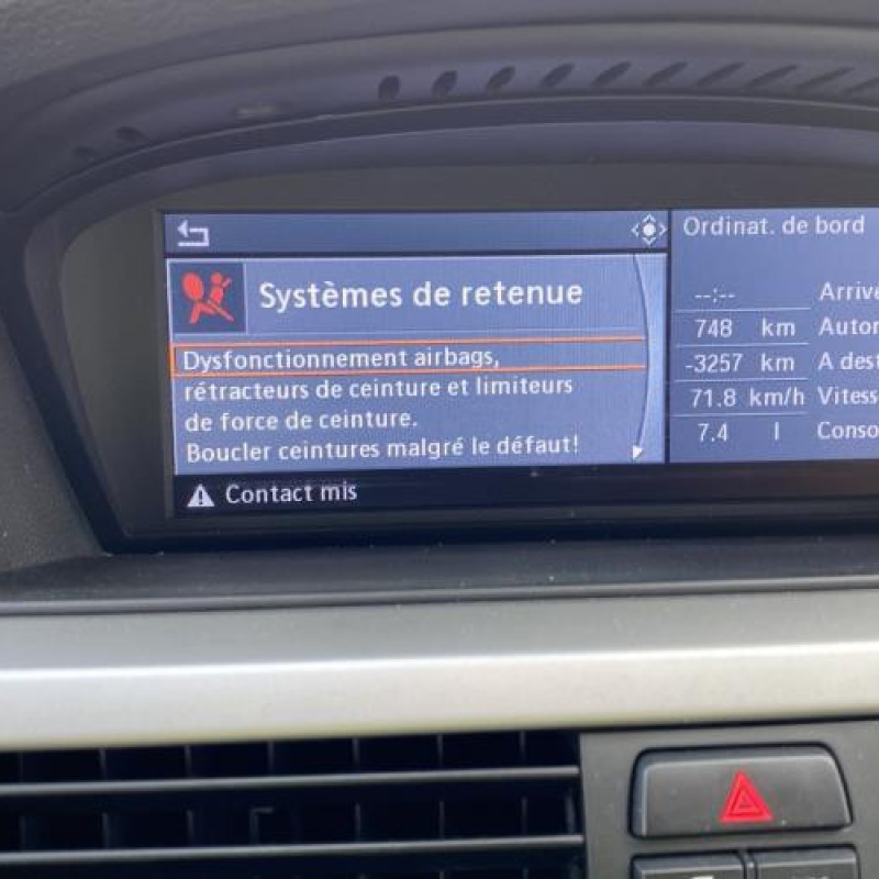 Aile avant gauche BMW SERIE 3 E91 Photo n°18