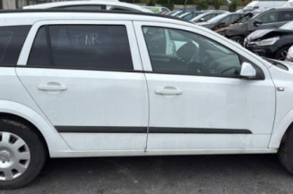 Aile avant gauche OPEL ASTRA H