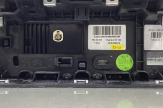 Ecran GPS PEUGEOT 2008 2