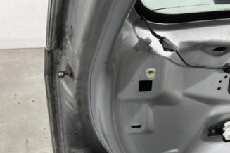 Malle/Hayon arriere FORD FIESTA 5
