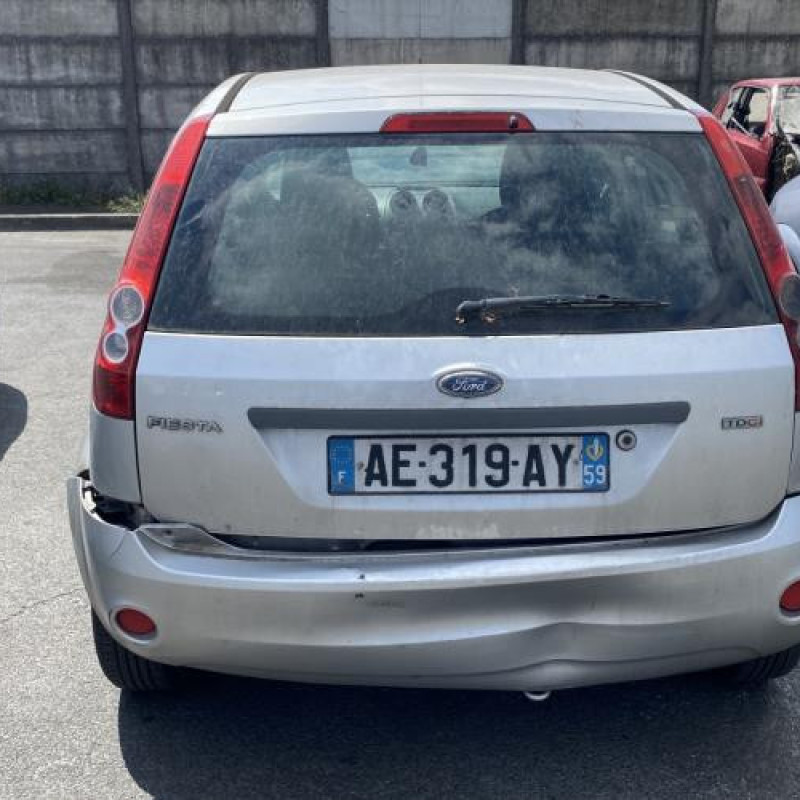 Malle/Hayon arriere FORD FIESTA 5 Photo n°16