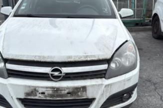 Pare choc avant OPEL ASTRA H