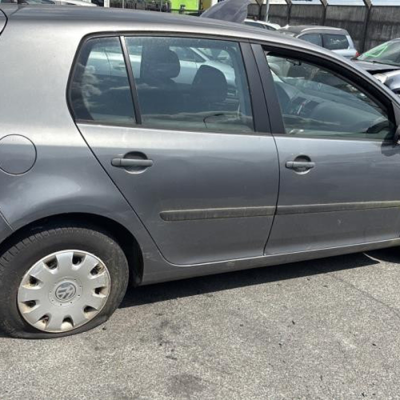 Porte avant droit VOLKSWAGEN GOLF 5 Photo n°12