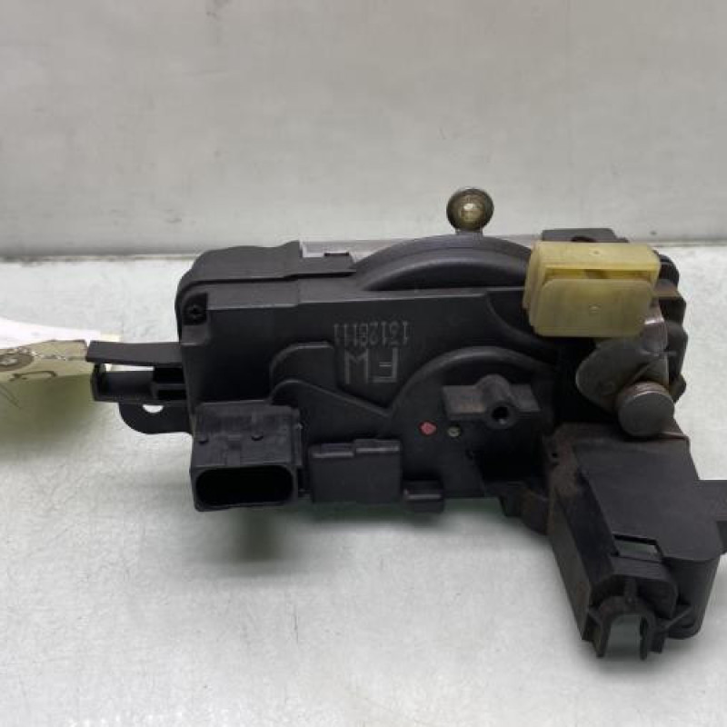 Serrure avant gauche OPEL ASTRA H Photo n°2