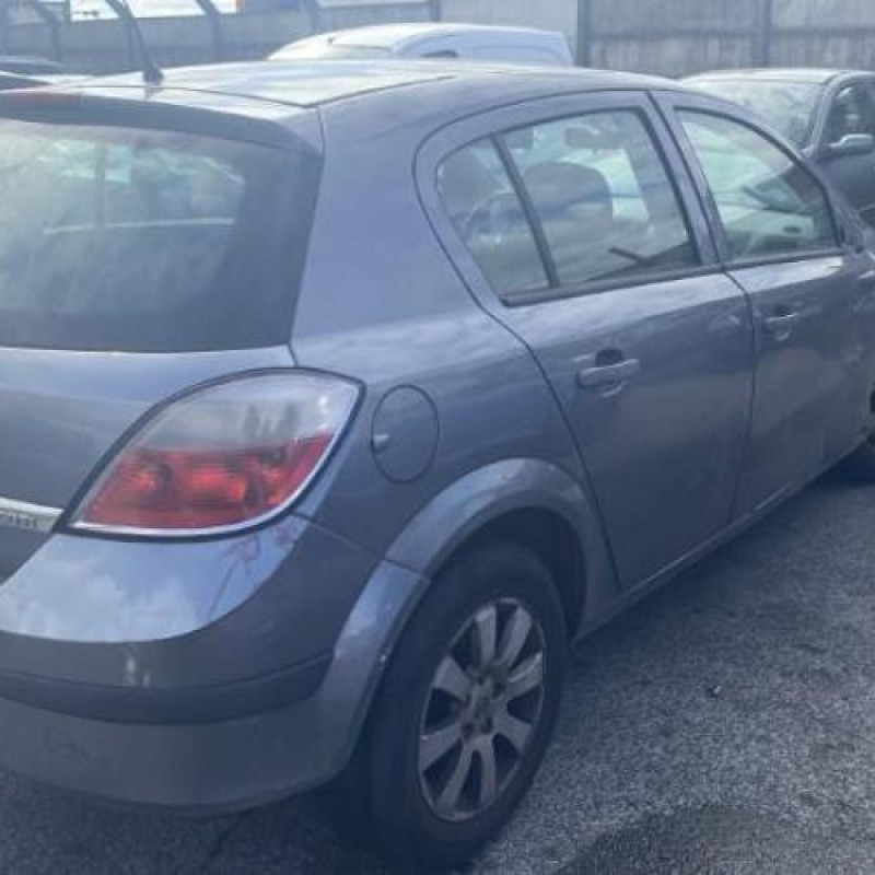 Serrure avant gauche OPEL ASTRA H Photo n°12