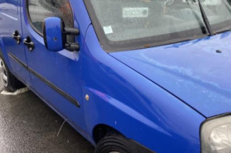 Serrure avant gauche FIAT DOBLO 1