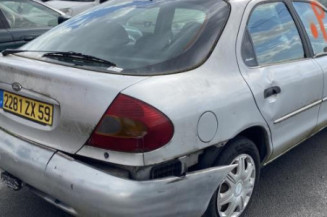 Serrure avant gauche FORD MONDEO 1