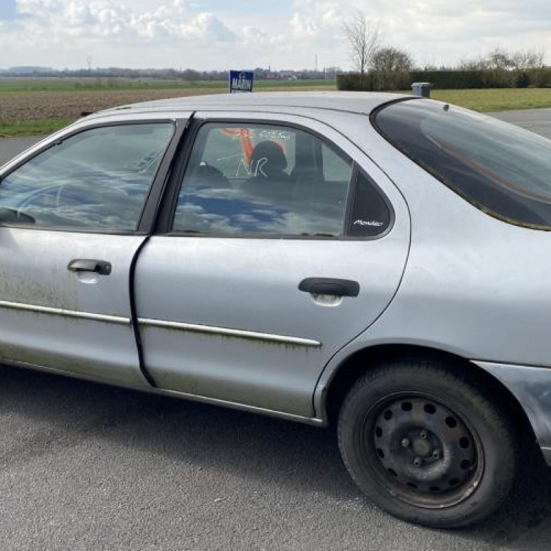 Serrure avant gauche FORD MONDEO 1 Photo n°10