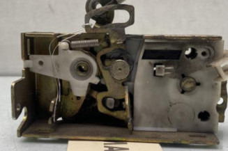 Serrure avant gauche FORD FIESTA 4