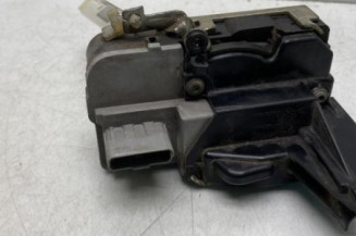 Serrure avant gauche PEUGEOT 307