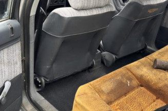 Serrure avant gauche PEUGEOT 405