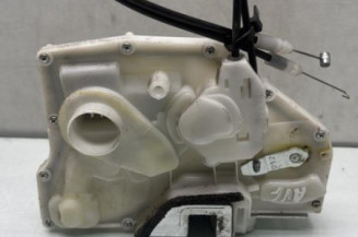 Serrure avant gauche SUZUKI SWIFT 3