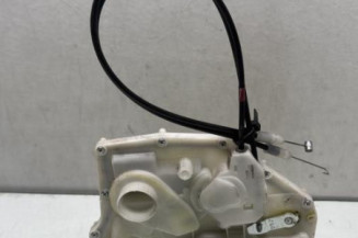 Serrure avant gauche SUZUKI SWIFT 3
