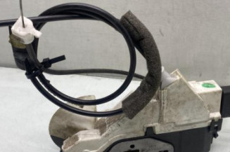 Serrure avant gauche PEUGEOT 308 1