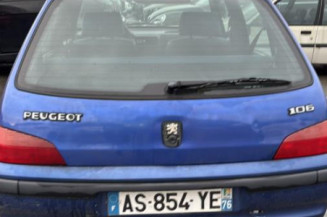 Vitre arriere gauche PEUGEOT 106