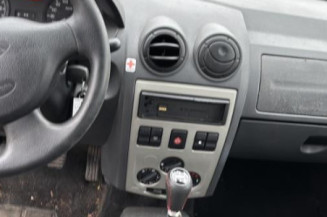 Vitre avant gauche DACIA LOGAN 1