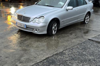 Aile avant gauche MERCEDES CLASSE C 203