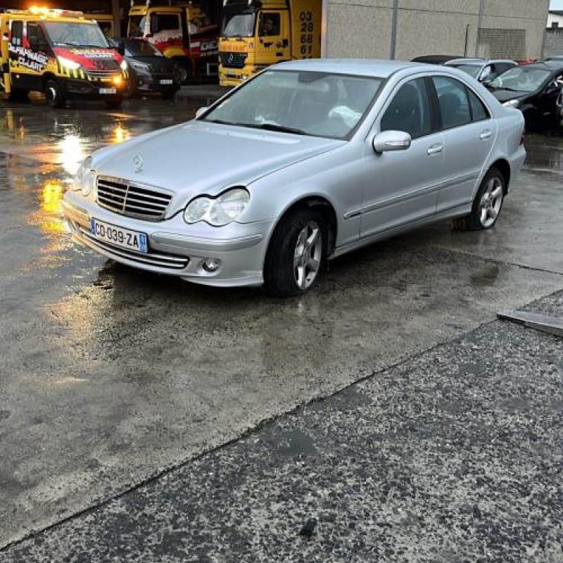 Aile avant gauche MERCEDES CLASSE C 203 Photo n°5