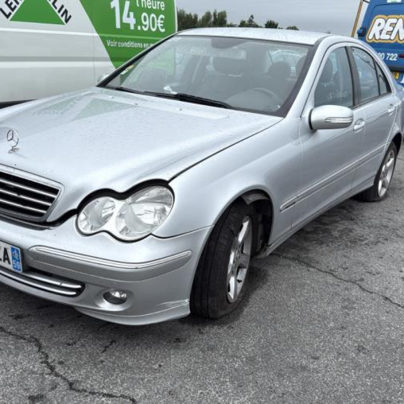Aile avant gauche MERCEDES CLASSE C 203 Photo n°15