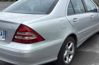 Aile avant gauche MERCEDES CLASSE C 203