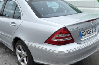Aile avant gauche MERCEDES CLASSE C 203