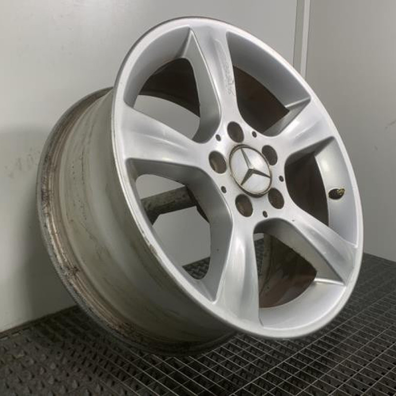 Jante MERCEDES CLASSE C 203 COUPE SPORT Photo n°3