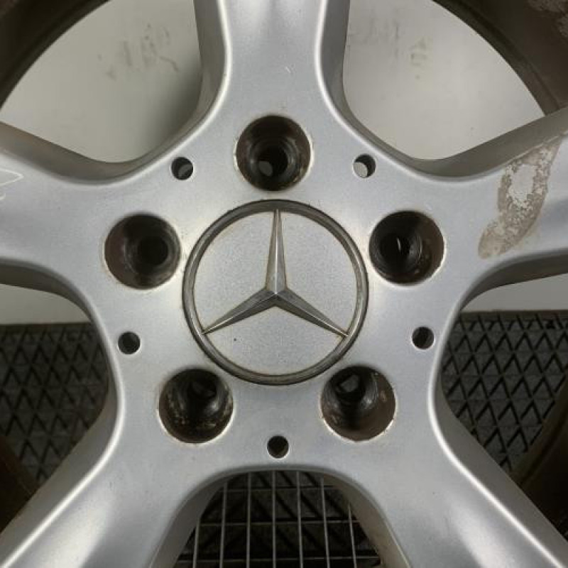 Jante MERCEDES CLASSE C 203 COUPE SPORT Photo n°2