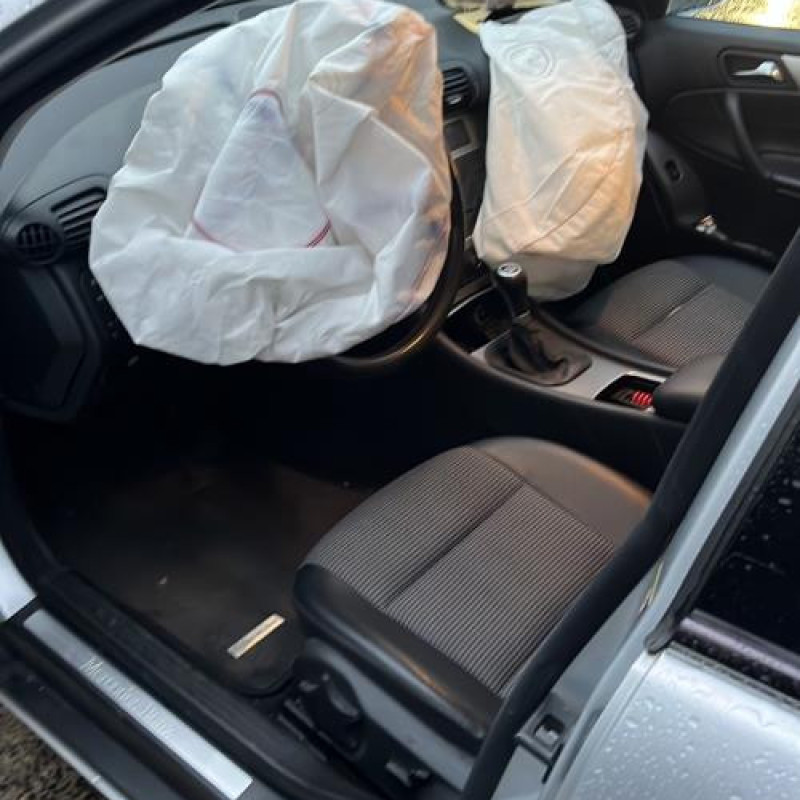 Capot MERCEDES CLASSE C 203 Photo n°12
