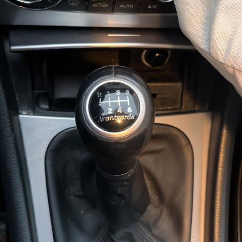 Capot MERCEDES CLASSE C 203 Photo n°13