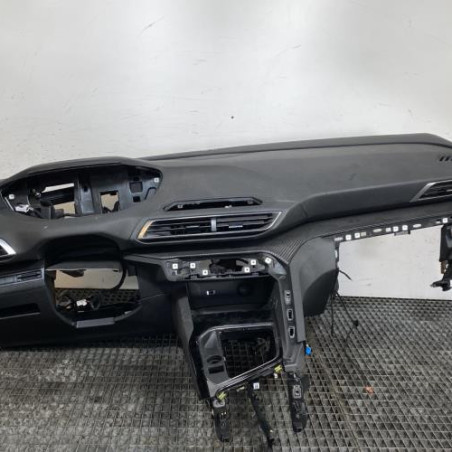 Planche de bord complete PEUGEOT 3008 2 Photo n°1