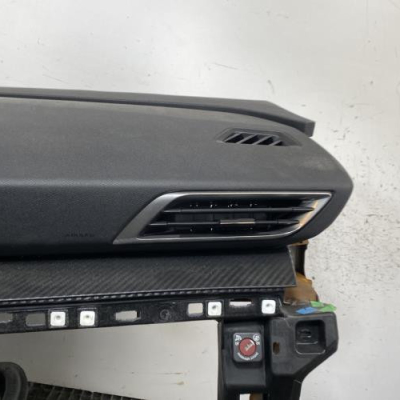 Planche de bord complete PEUGEOT 3008 2 Photo n°3