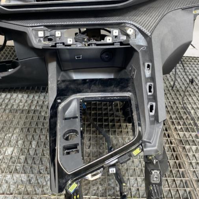 Planche de bord complete PEUGEOT 3008 2 Photo n°4