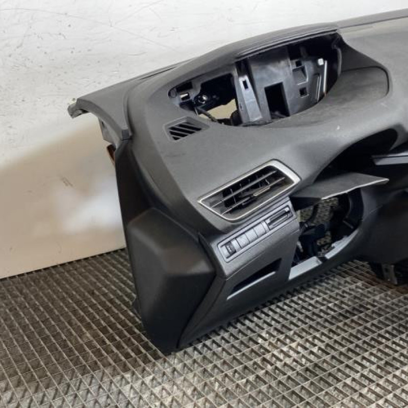 Planche de bord complete PEUGEOT 3008 2 Photo n°8