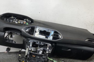 Planche de bord complete PEUGEOT 308 2 SW Photo n°1