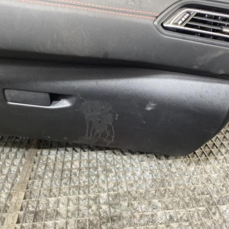 Planche de bord complete PEUGEOT 308 2 SW Photo n°4