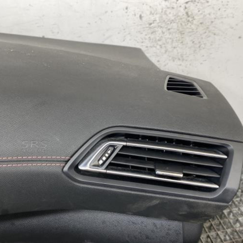 Planche de bord complete PEUGEOT 308 2 SW Photo n°5