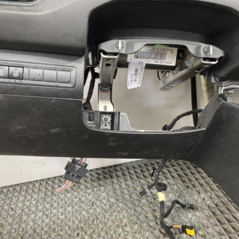Planche de bord complete PEUGEOT 308 2 SW Photo n°8