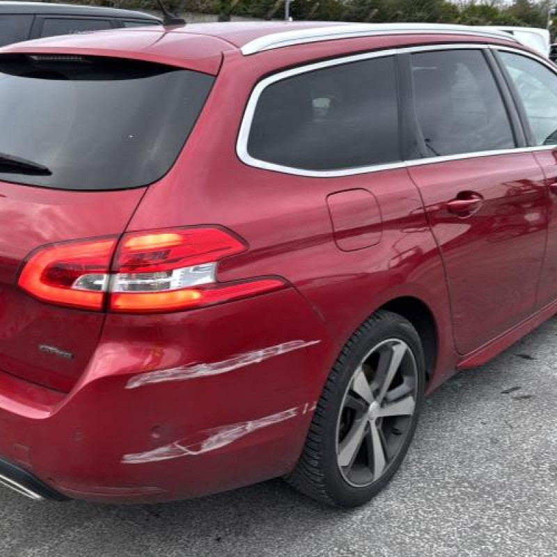 Planche de bord complete PEUGEOT 308 2 SW Photo n°15