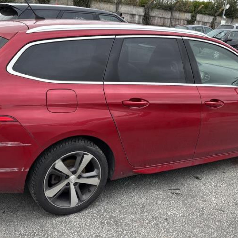 Planche de bord complete PEUGEOT 308 2 SW Photo n°18